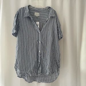 American Eagle Oversized Button Up